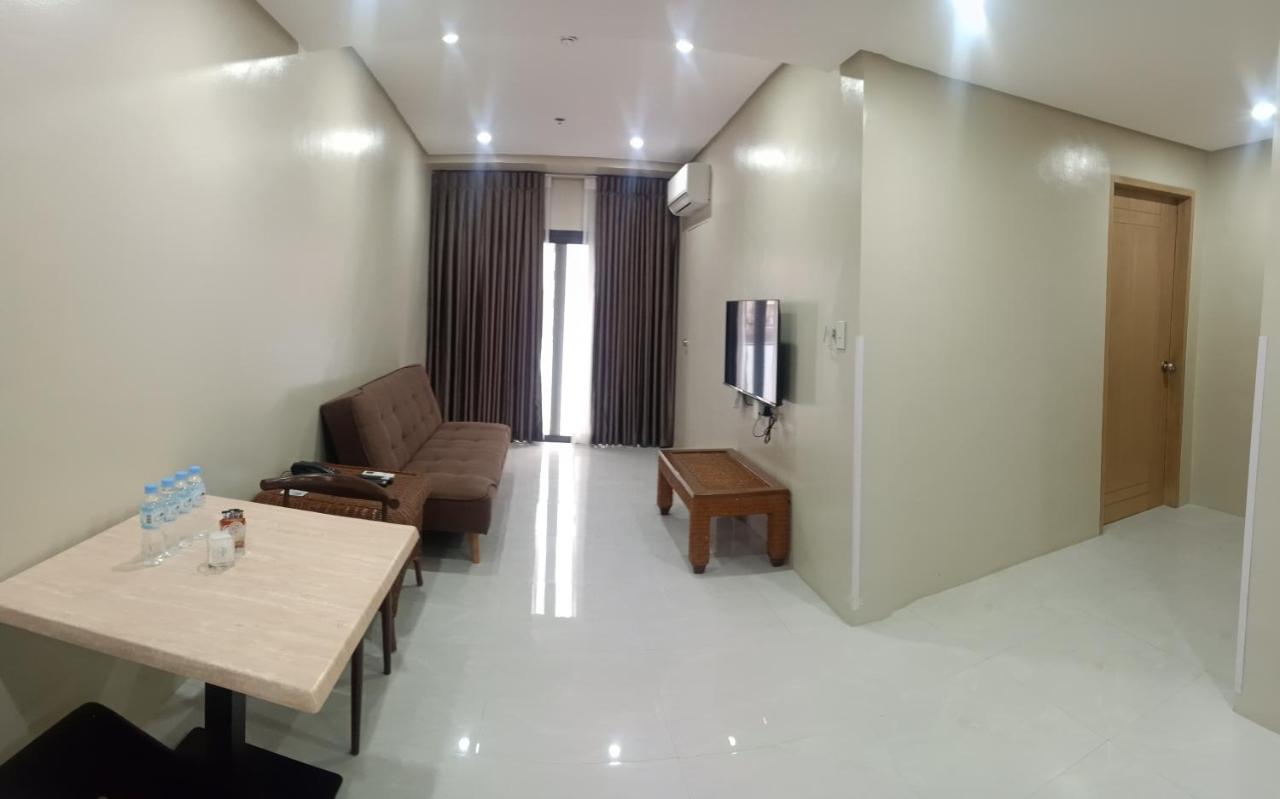 Cebu Family Suites Powered By Cocotel Exterior foto